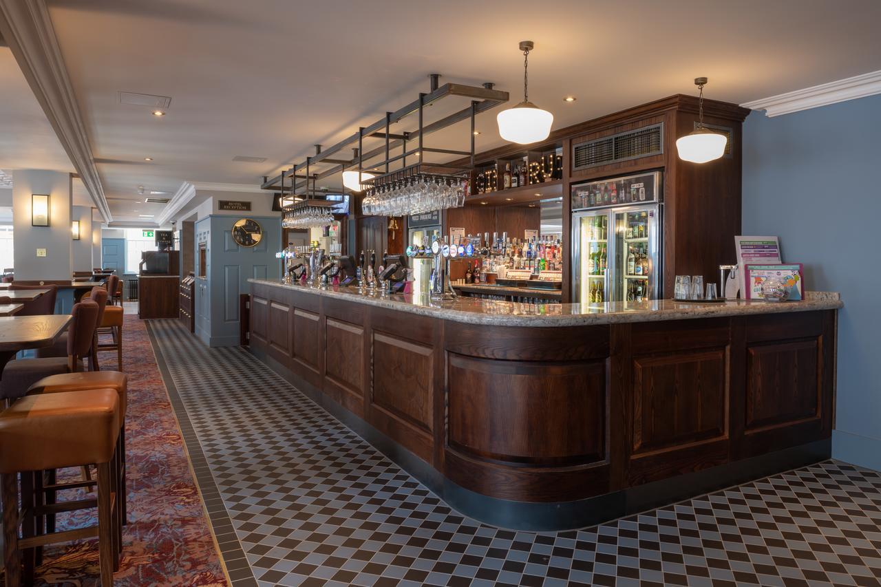 Thomas Ingoldsby Wetherspoon Canterbury Bagian luar foto